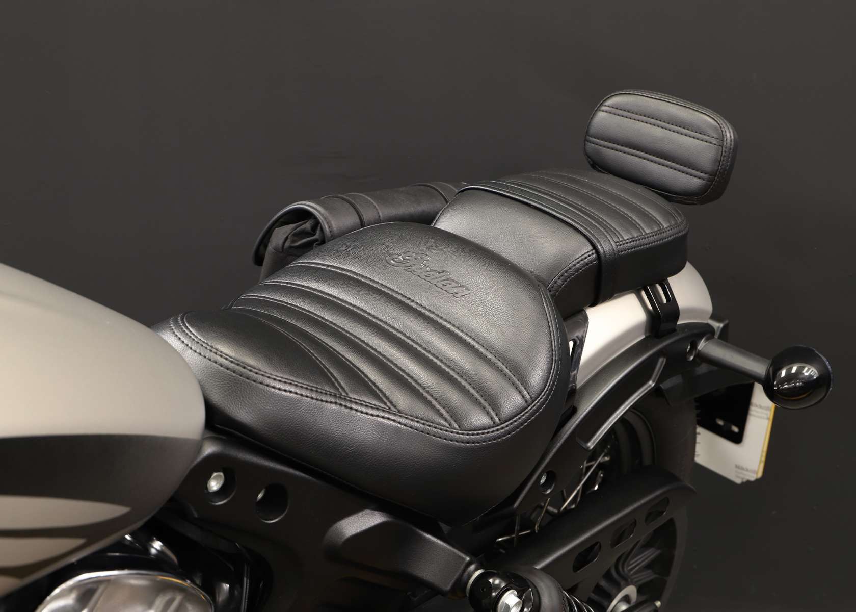 Indian scout online bobber pillion seat